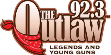 Outlaw 92.3 700 WPVQ WFAT Greenfield