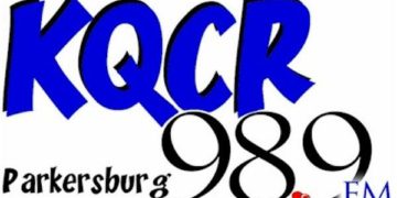 98.9 KQCR Parkersburg